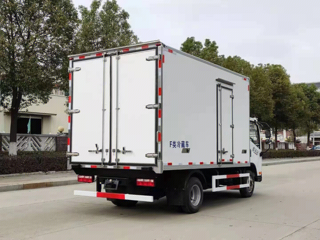 冷藏運輸的守護者 冷藏車在專用車領域的關鍵作用與技術演進